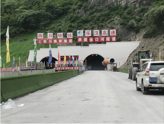 在给外墙做防水补漏‍的时候有哪些要点？